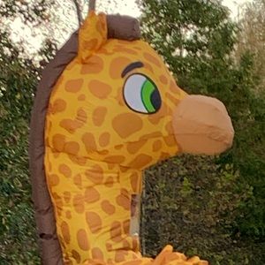 Meet your Posher, Treniss